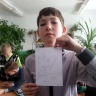 Андрей и его ладошка с пожеланиями и комплиментами от одноклассников